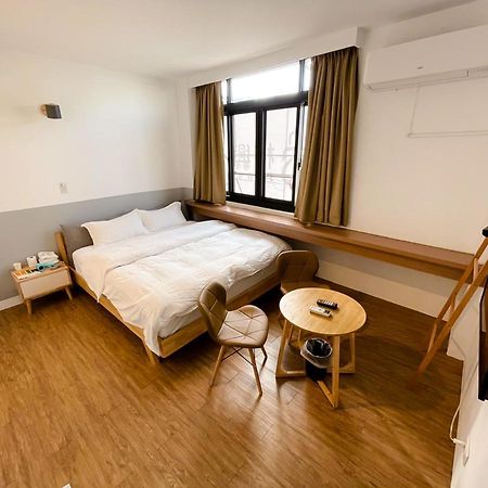 Small Island Homestay Tainan Zewnętrze zdjęcie