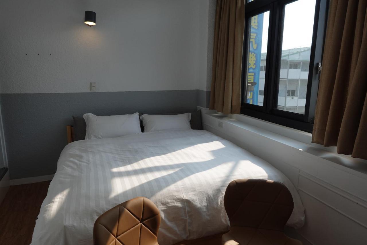 Small Island Homestay Tainan Zewnętrze zdjęcie